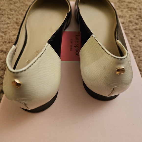 Black and White Kate Spade Flats - Picture 4 of 6